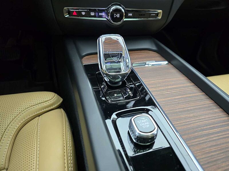 Volvo  B5 AWD Ultimate Bright