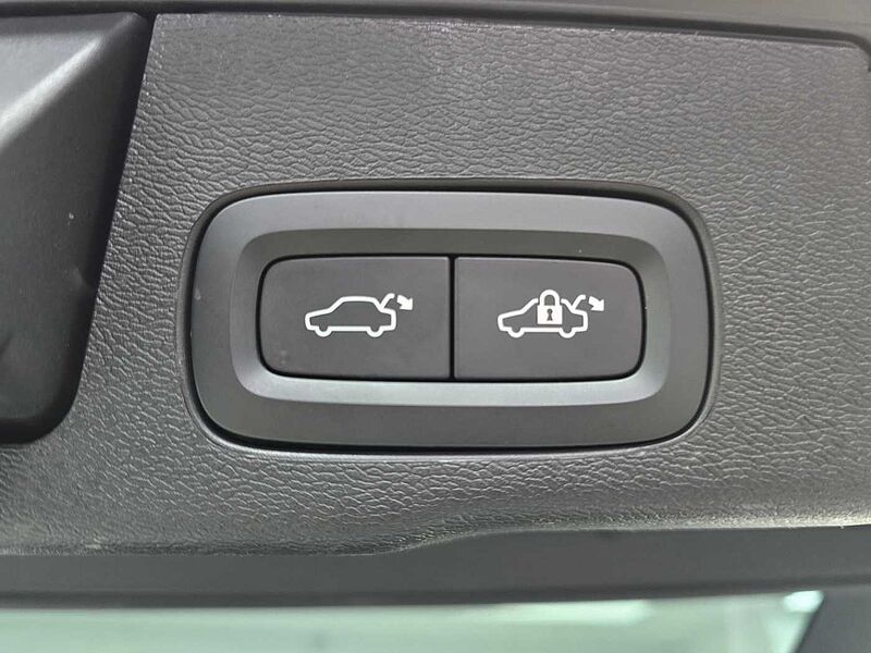 Volvo  Ultimate, B5 AWD mild hybrid, 가솔린, Bright