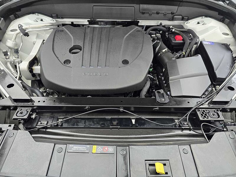 Volvo  Ultimate, B5 AWD mild hybrid, 가솔린, Bright