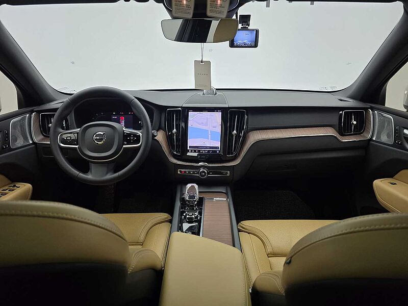 Volvo  Ultimate, B5 AWD mild hybrid, 가솔린, Bright