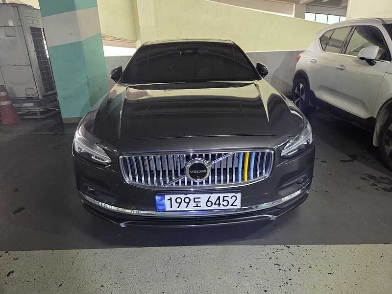 Volvo  Ultimate, B6 AWD mild hybrid, 가솔린, Bright