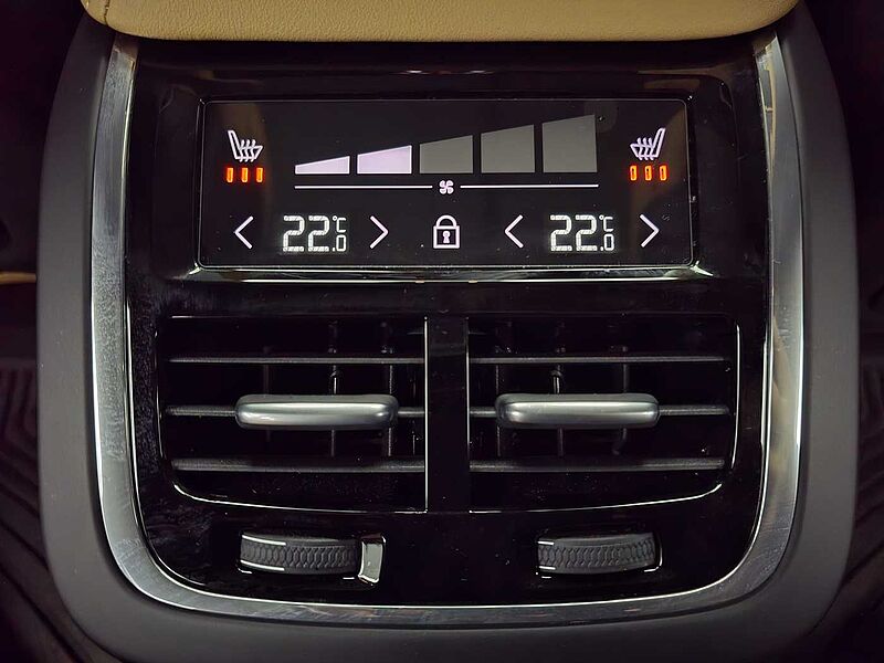 Volvo  Ultimate, B5 AWD 마일드 하이브리드, 가솔린, 브라이트