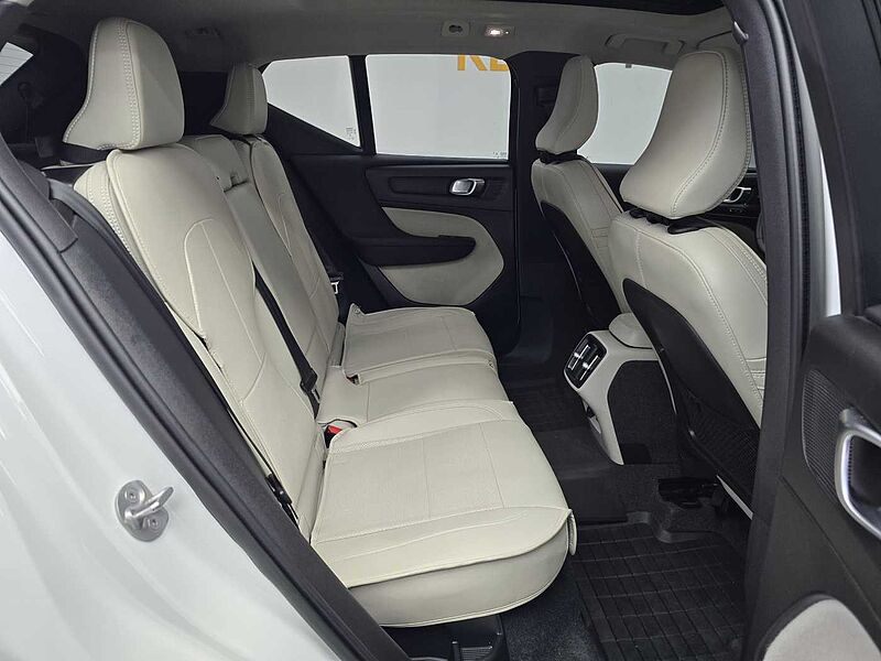 Volvo  Ultimate, B4 AWD mild hybrid, 가솔린, Bright