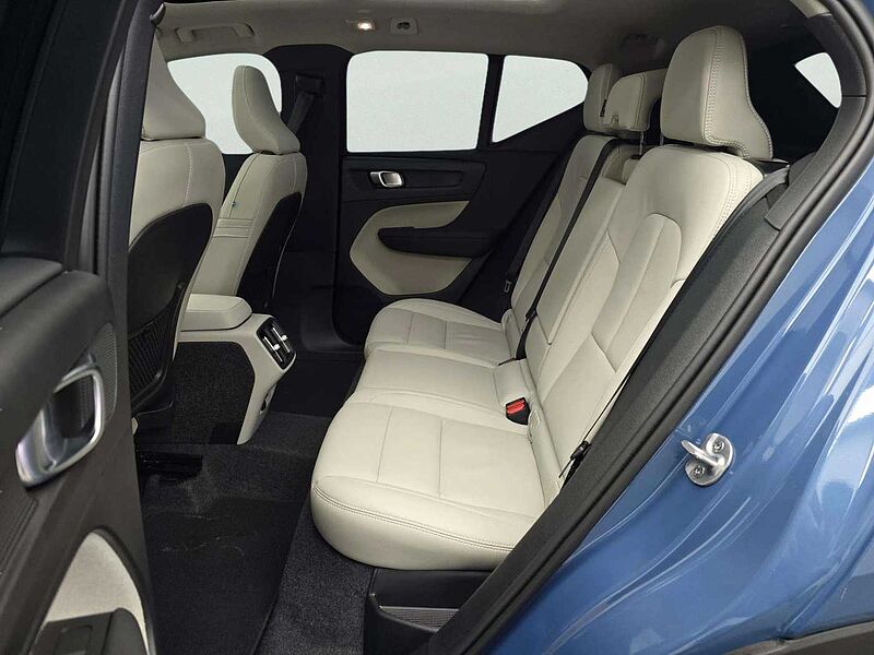 Volvo Ultra, B4 AWD 마일드 하이브리드, 가솔린, 브라이트