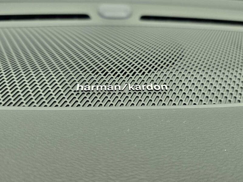 Volvo Ultra, B4 AWD 마일드 하이브리드, 가솔린, 브라이트