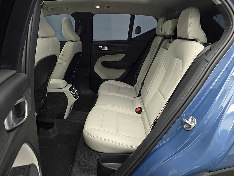 Volvo Ultra, B4 AWD 마일드 하이브리드, 가솔린, 브라이트