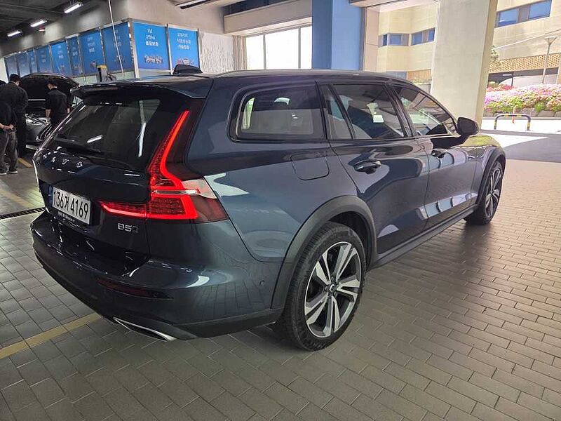 Volvo  Cross Country Pro, B5 AWD (250 hp) aut
