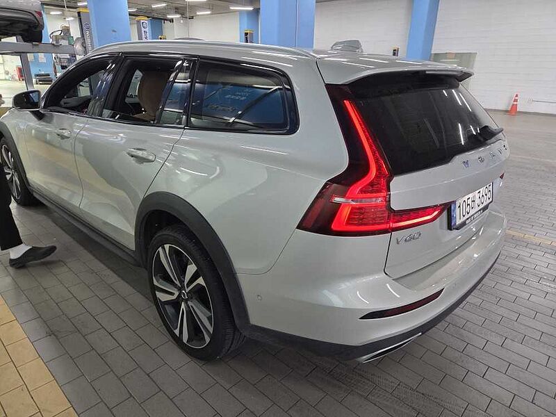 Volvo  Cross Country Pro, B5 AWD (250 hp) aut