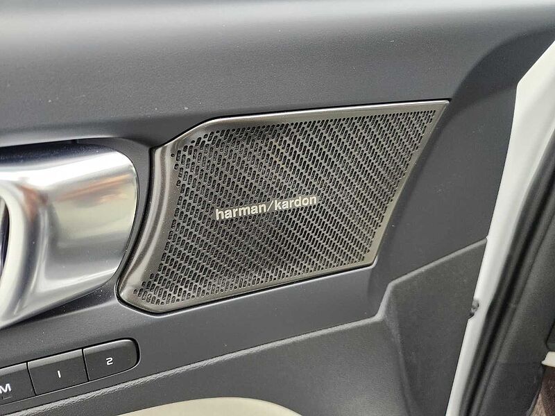 Volvo  Ultra, B4 AWD 마일드 하이브리드, 가솔린, 브라이트