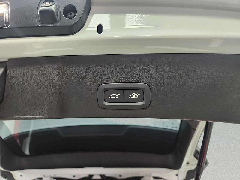 Volvo  Ultra, B4 AWD 마일드 하이브리드, 가솔린, 브라이트