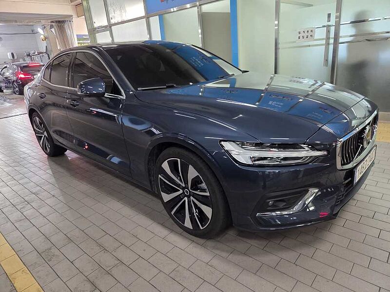 Volvo Ultimate, B5 마일드 하이브리드, 가솔린, 브라이트