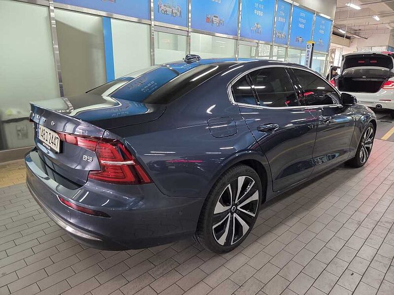 Volvo Ultimate, B5 마일드 하이브리드, 가솔린, 브라이트