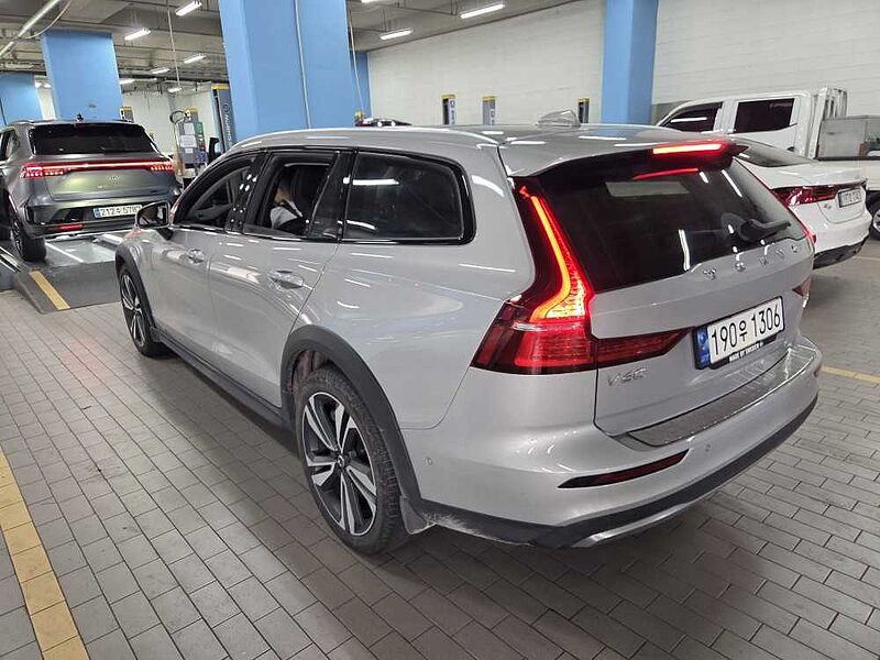 Volvo  Ultimate, B5 AWD mild hybrid, 가솔린