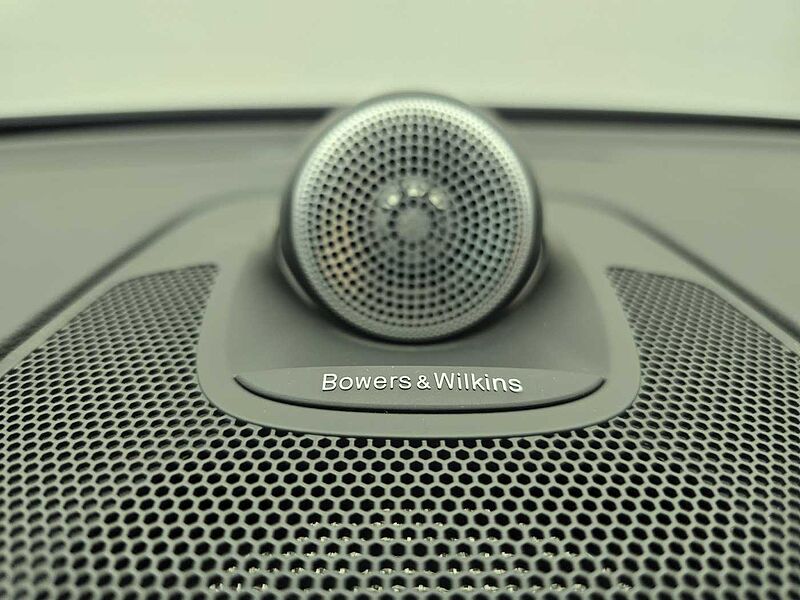 Volvo  Ultimate, B5 AWD mild hybrid, 가솔린, Bright