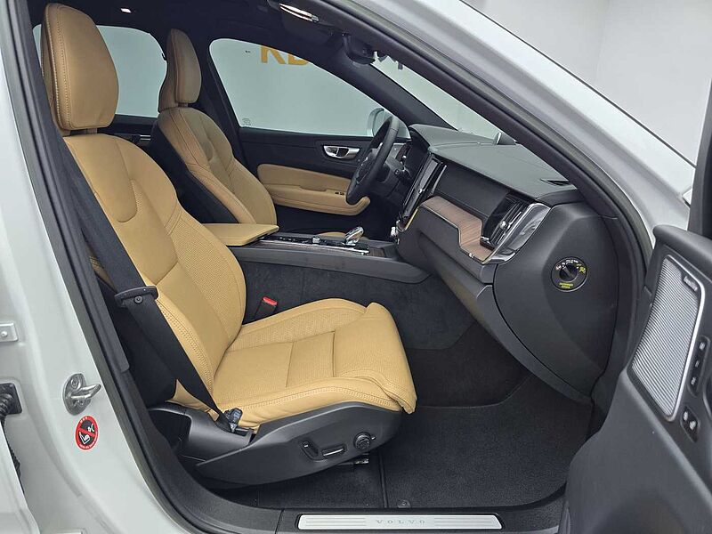 Volvo  Ultimate, B5 AWD mild hybrid, 가솔린, Bright