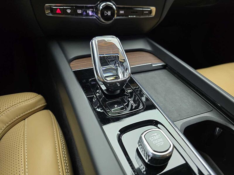 Volvo  Ultimate, B5 mild hybrid, 가솔린, Bright
