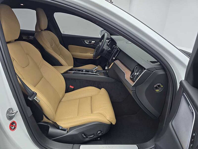 Volvo  Ultimate, B5 mild hybrid, 가솔린, Bright