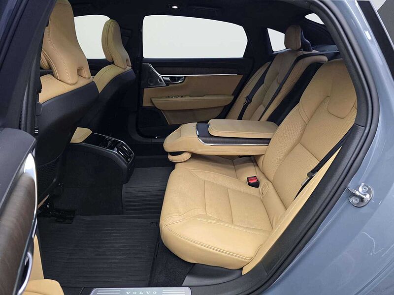 Volvo Ultimate, B5 mild hybrid, 가솔린, Bright