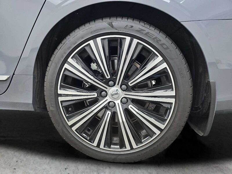 Volvo Ultimate, B5 mild hybrid, 가솔린, Bright