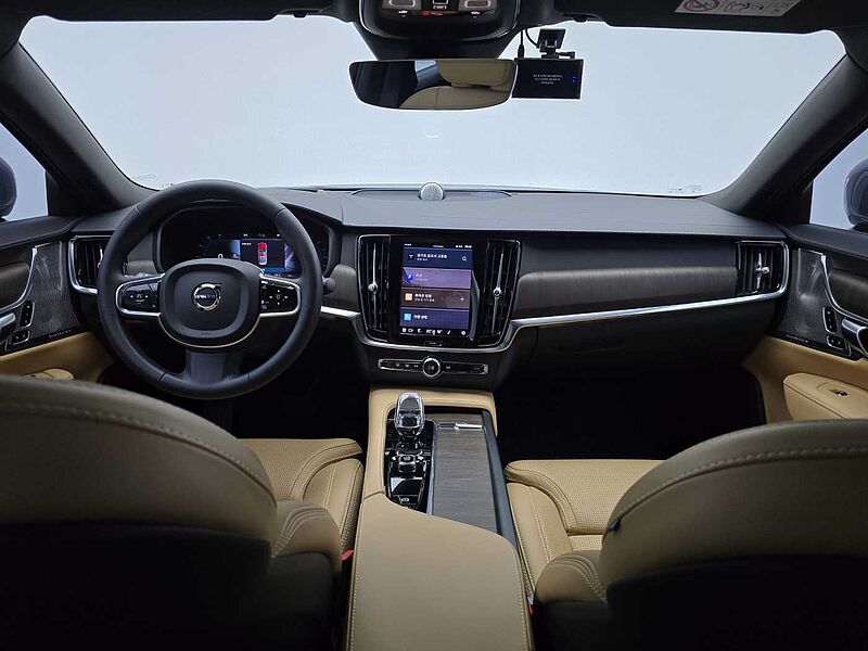 Volvo Ultimate, B5 mild hybrid, 가솔린, Bright