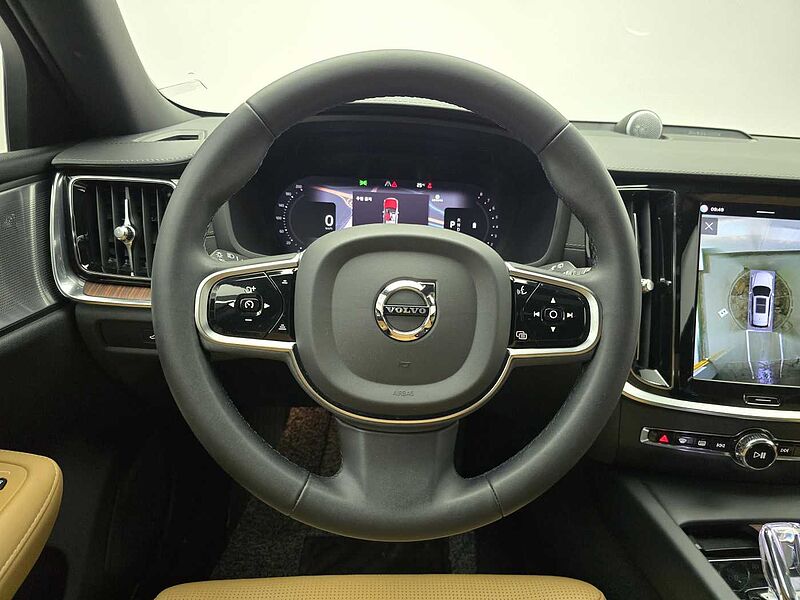 Volvo Ultimate, B5 AWD mild hybrid, 가솔린