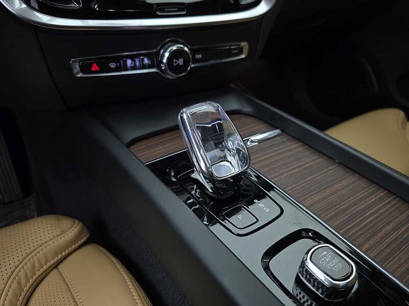 Volvo Ultimate, B5 mild hybrid, 가솔린, Bright