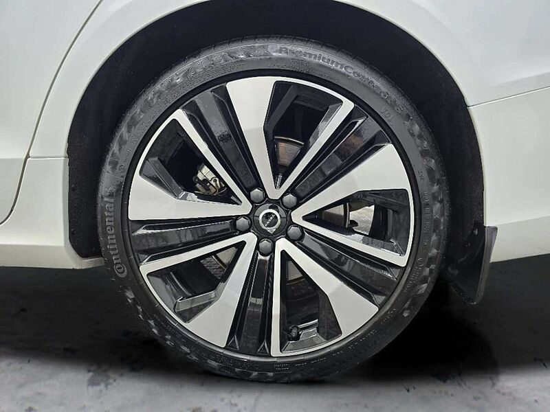 Volvo Ultimate, B5 mild hybrid, 가솔린, Bright