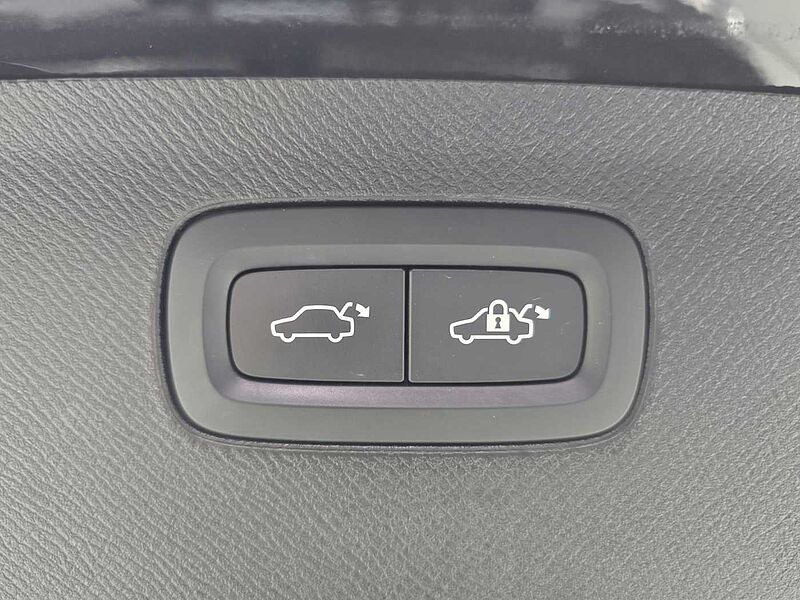 Volvo Ultimate, B6 AWD mild hybrid, 가솔린, Bright, 7 좌석