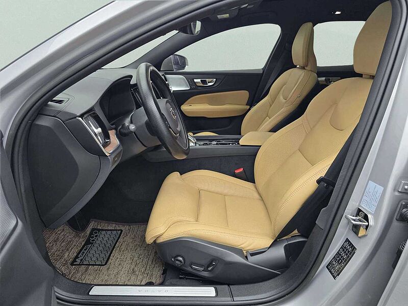 Volvo Ultimate, B5 AWD mild hybrid, 가솔린