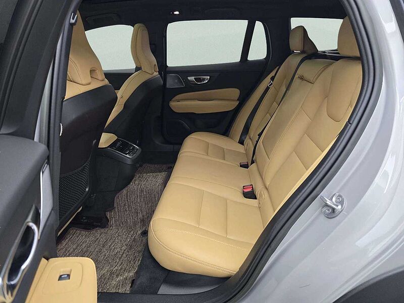 Volvo Ultimate, B5 AWD mild hybrid, 가솔린