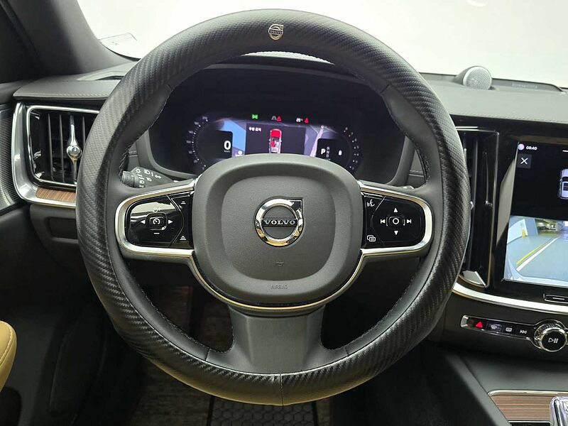 Volvo Ultimate, B5 AWD mild hybrid, 가솔린