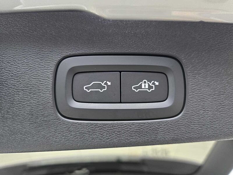Volvo Ultimate, B5 AWD mild hybrid, 가솔린