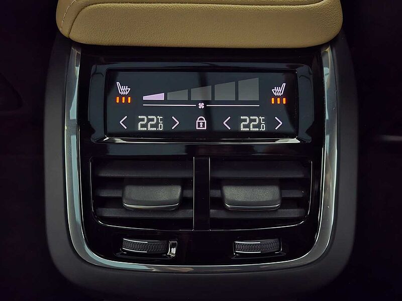 Volvo  Ultra, B5 AWD 마일드 하이브리드, 가솔린, 브라이트