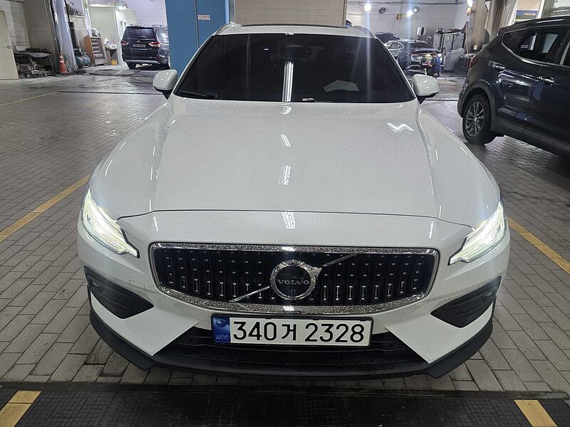 Volvo Ultimate, B5 AWD mild hybrid, 가솔린