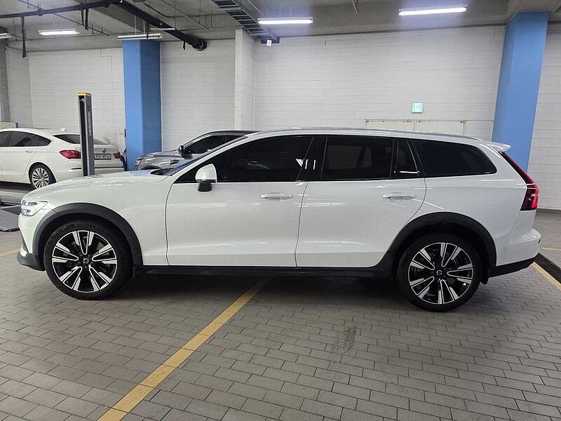 Volvo Ultimate, B5 AWD mild hybrid, 가솔린