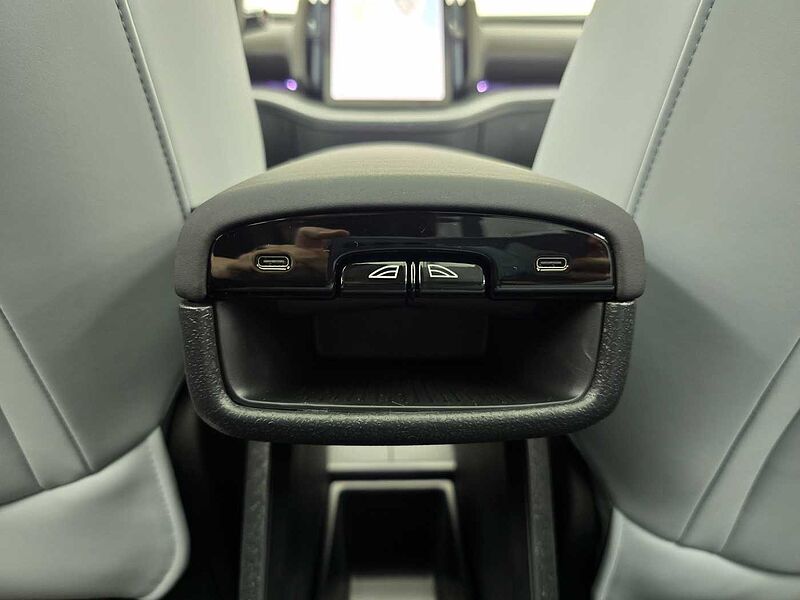 Volvo  Ultra, Single Motor Extended Range, 순수 전기