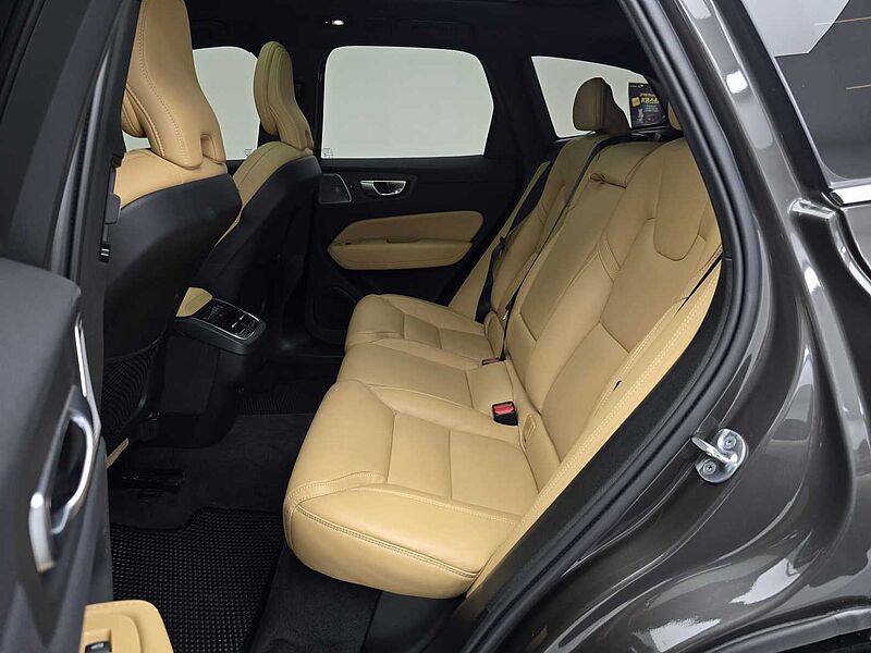 Volvo B5 AWD Ultimate Bright