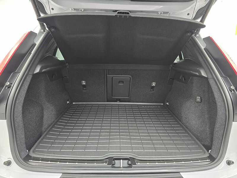 Volvo Inscription, B4 AWD mild hybrid