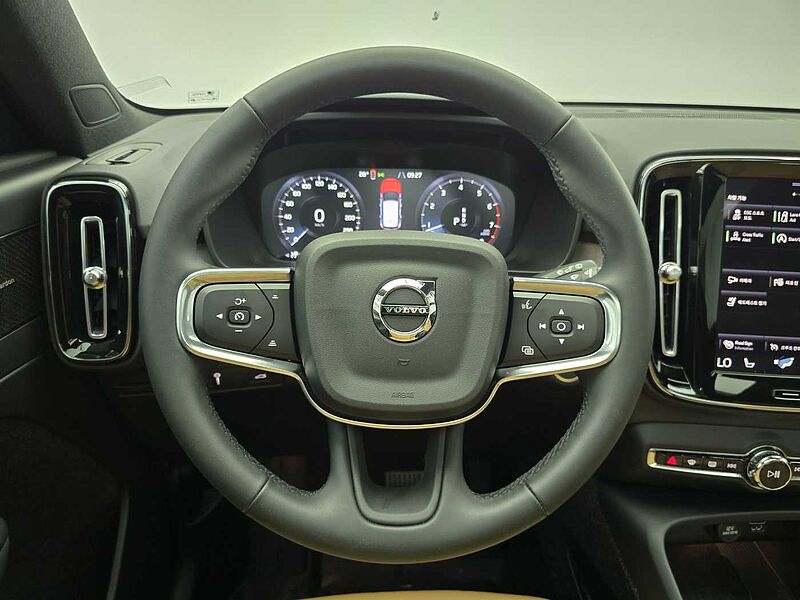 Volvo Inscription, B4 AWD mild hybrid