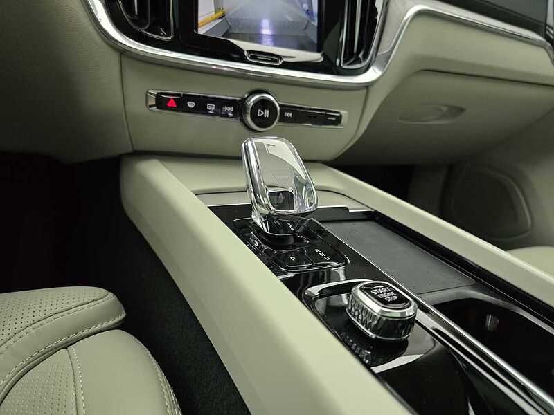 Volvo Ultimate, B5 AWD 마일드 하이브리드, 가솔린, 브라이트