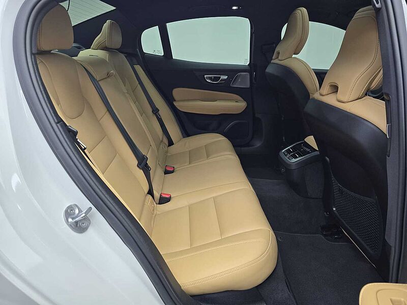 Volvo Ultimate, B5 마일드 하이브리드, 가솔린, 브라이트