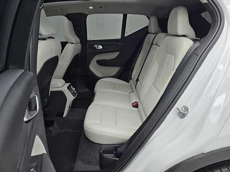 Volvo  Ultimate, B4 AWD mild hybrid, 가솔린, Bright
