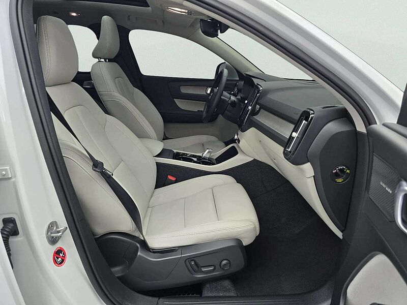 Volvo  Ultimate, B4 AWD mild hybrid, 가솔린, Bright