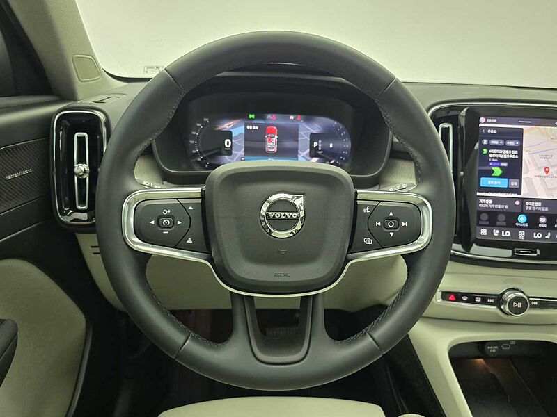 Volvo  Ultimate, B4 AWD mild hybrid, 가솔린, Bright