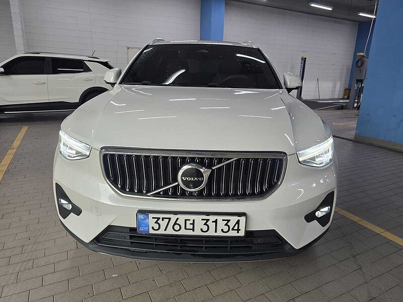 Volvo Ultimate, B4 AWD mild hybrid, 가솔린, Bright