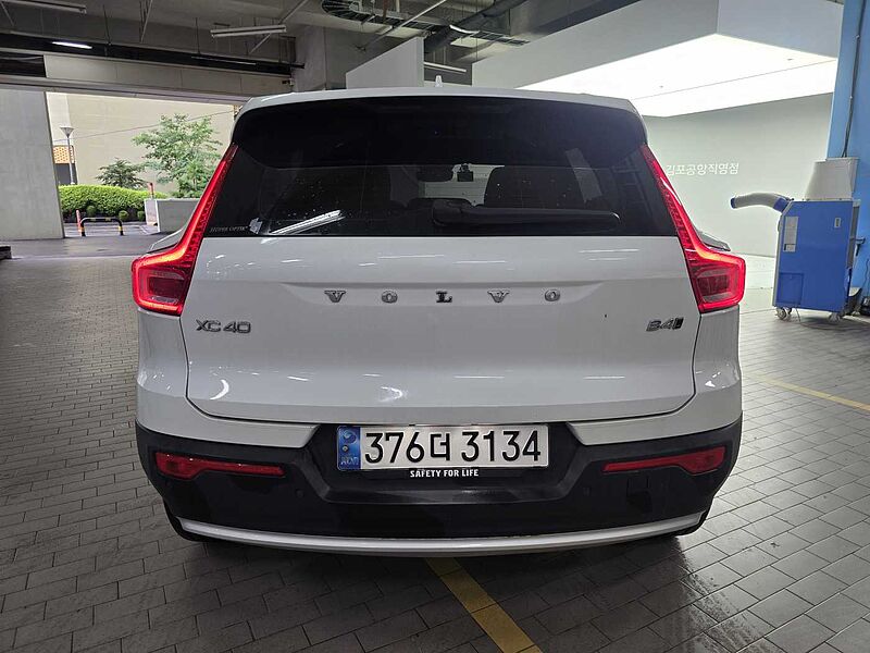 Volvo Ultimate, B4 AWD mild hybrid, 가솔린, Bright