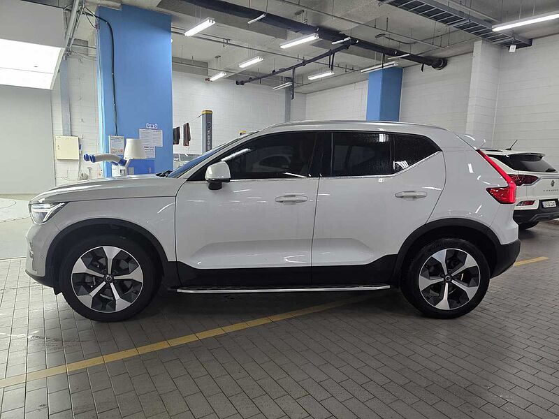 Volvo Ultimate, B4 AWD mild hybrid, 가솔린, Bright