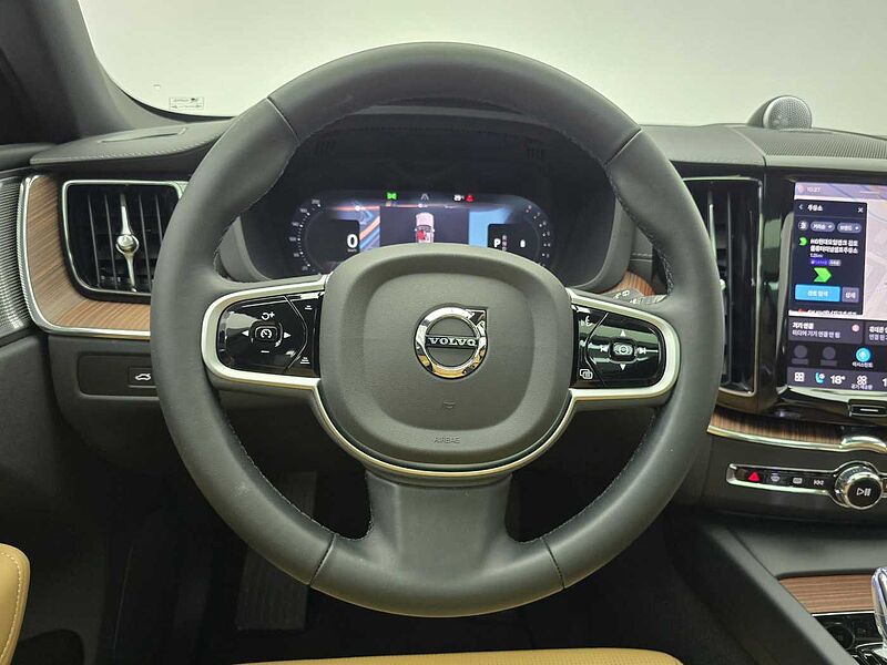 Volvo  Ultra, B5 AWD 마일드 하이브리드, 가솔린, 브라이트