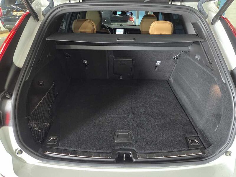 Volvo Ultimate, B6 AWD 마일드 하이브리드, 가솔린, 브라이트