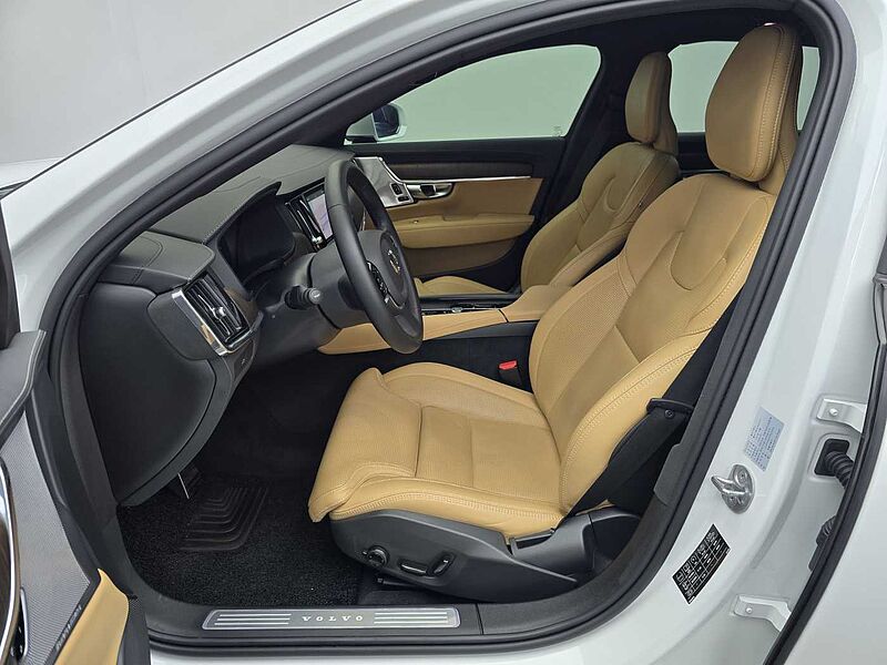 Volvo Ultimate, B5 mild hybrid, 가솔린, Bright